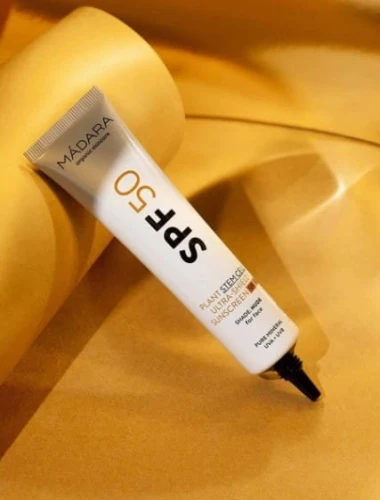 Krem mineralny do twarzy z filtrem SPF50 ochrona przeciwsłoneczna Madara 40 ml NUDE.jpg