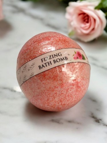 Kula musujaca do kąpieli Róża Kanu Nature_1.jpg