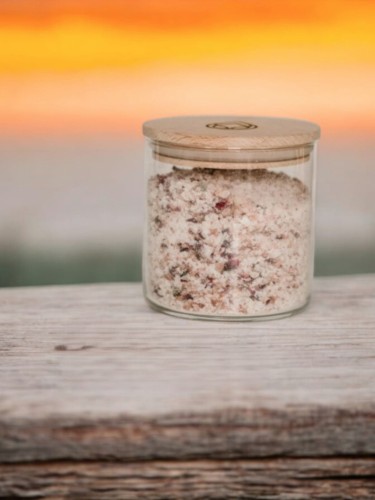 Naturalna himalayska sól do kąpieli Energy 600 g Maniko_4.jpg