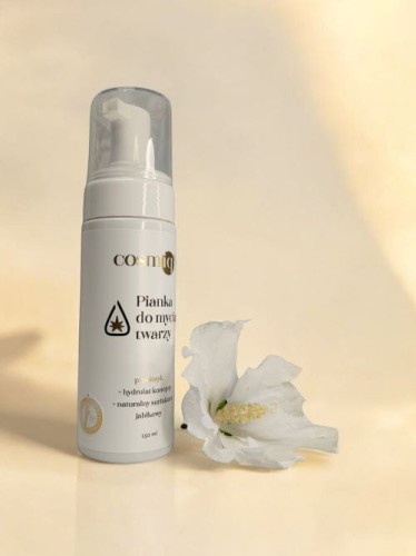 Probiotyczna pianka konopna do demakijażu twarzy Cosmiq 150 ml_5.jpg