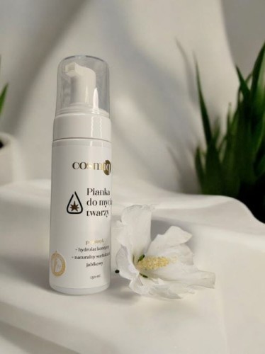 Probiotyczna pianka konopna do demakijażu twarzy Cosmiq 150 ml_6.jpg