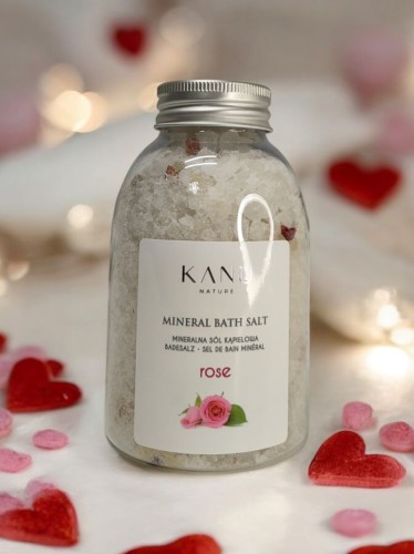 Sól mineralna 350g Różana 3 Kanu Nature.jpg