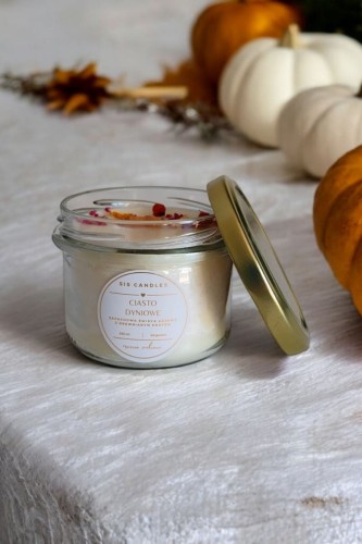 Naturalna świeca sojowa z drewnianym knotem Ciasto dyniowe SIS Candles_7.jpg