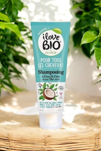 Organiczny Szampon do wszystkich typów włosów Kokos i Zielona Herbata I Love BIO_6.jpg