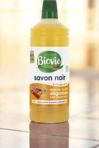 Ekologiczne czarne mydło w płynie do czyszczenia powierzchni domowych Biovie 1L_6.jpg