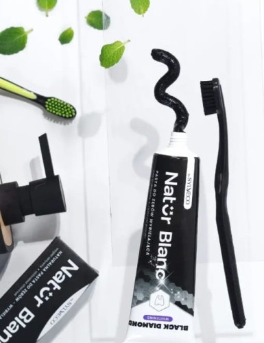 Natur Blanc Naturalna wybielająca Pasta do zębów BLACK DIAMOND_laguni_2.jpg