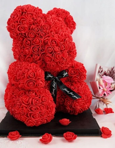 Czerwony miś z róż płatków róży laguni_na walentynki na prezent_1.jpg