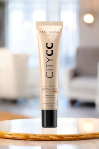 Anti-pollution Krem do twarzy CITY CC SPF 15 02 Medium Beige_Laguni.jpg