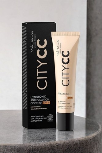 Anti-pollution Krem do twarzy CITY CC SPF 15 02 Medium Beige_Laguni_6.jpg