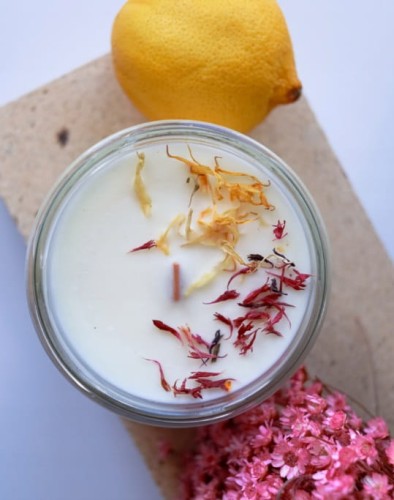 Świeca sojowa z drewnianym knotem Cytryna i bergamotka Sis Candles_3.jpg