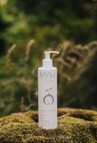 Jozka baby_delikatny-plyn-do-mycia-ciala-i-wlosow_Laguni.jpg