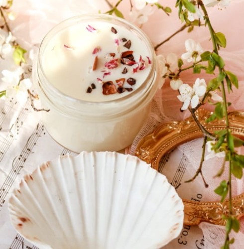 Świeca sojowa Palo Santo i Irys z drewnianym knotem 235 ml Sis .jpg