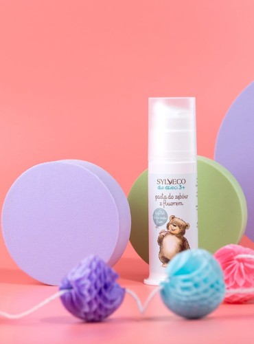 Pasta do zębów z fluorem.1.jpg